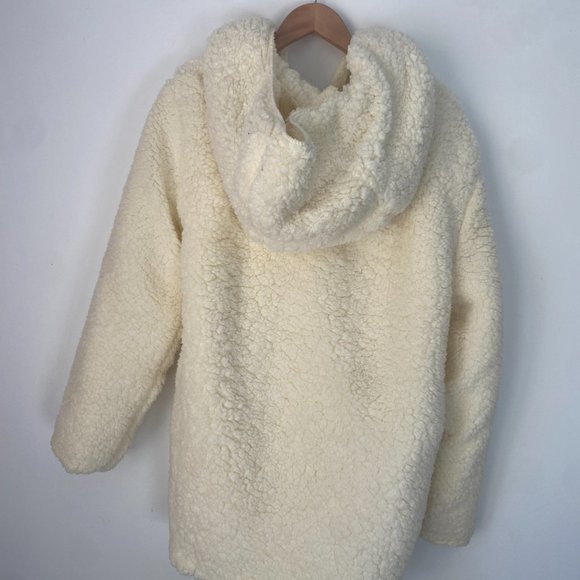 Urban Outfitters Reversible Teddy Cozy Oversized Jacket White/Cream Hooded Coat - Picture 2 of 3